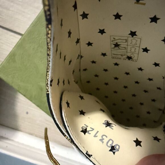 Brand new  with box Gucci shoes size 33 us size 2 - Picture 7 of 8